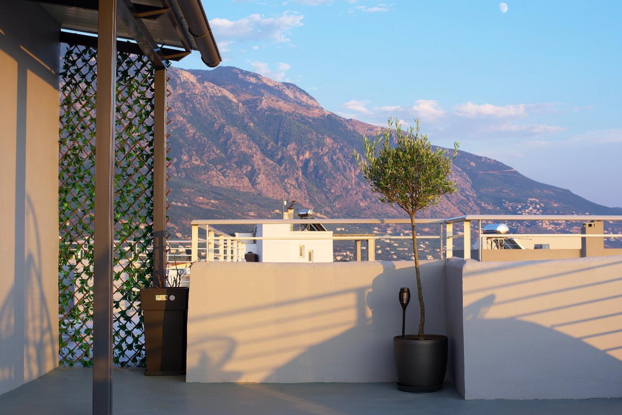 Kiriakos Apartment Kalamata Eksteriør billede